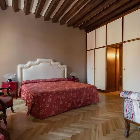 Giglio 2476 Apartment *