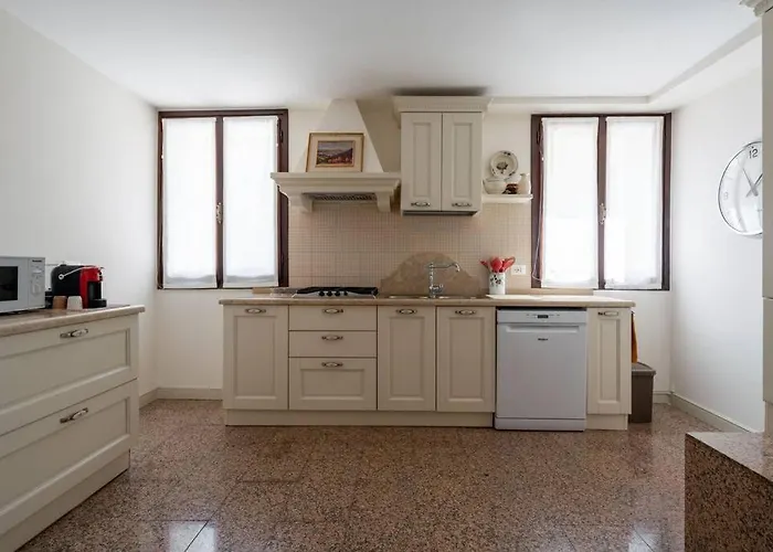 Giglio 2476 Apartment